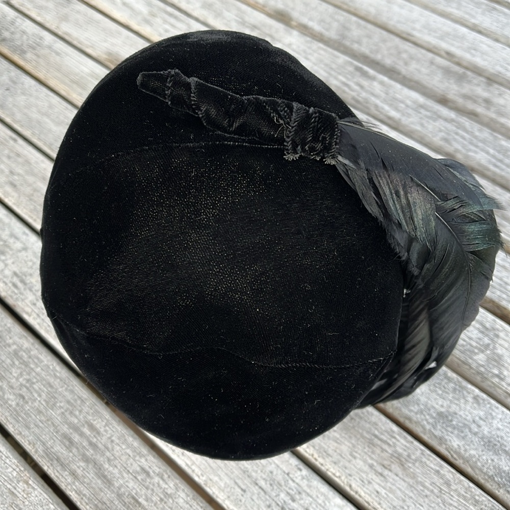 Vintage Black Hat with Iridescent Feather Accent - Picture 10 of 16